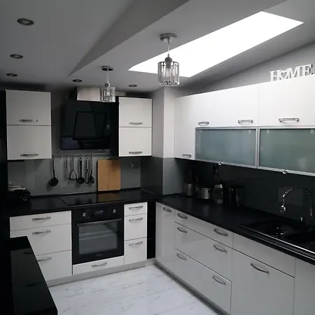 Mieszkanie W Centrum Szczecina シュチェチン