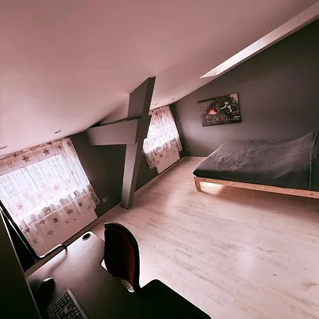 Mieszkanie W Centrum Szczecina シュチェチン